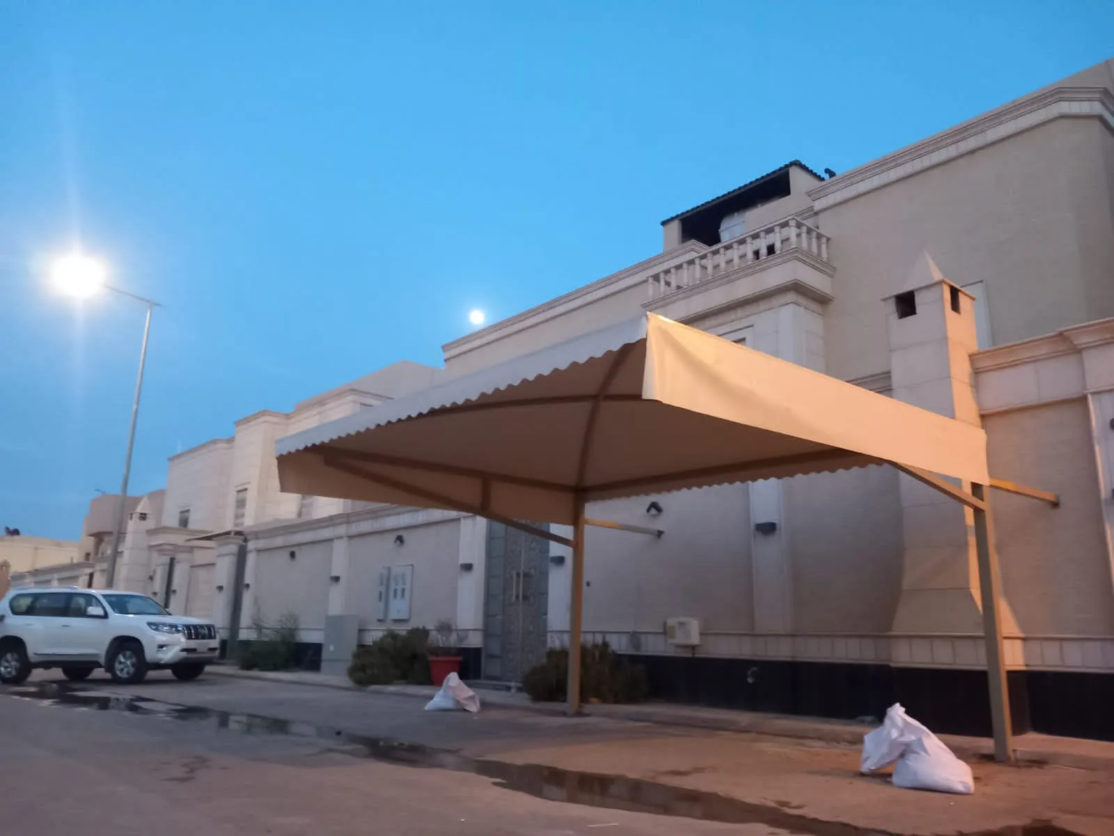 صورة إضافية